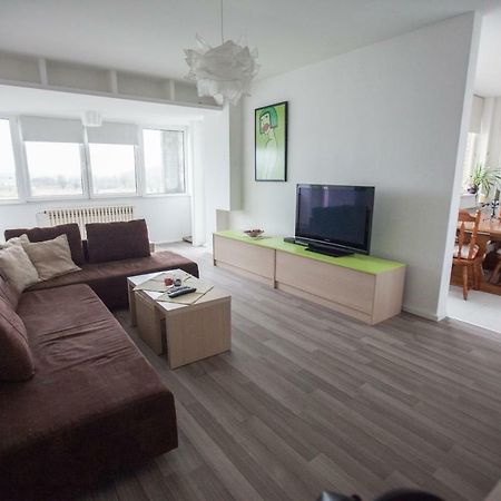 Riverview Apartment 奥西耶克 外观 照片