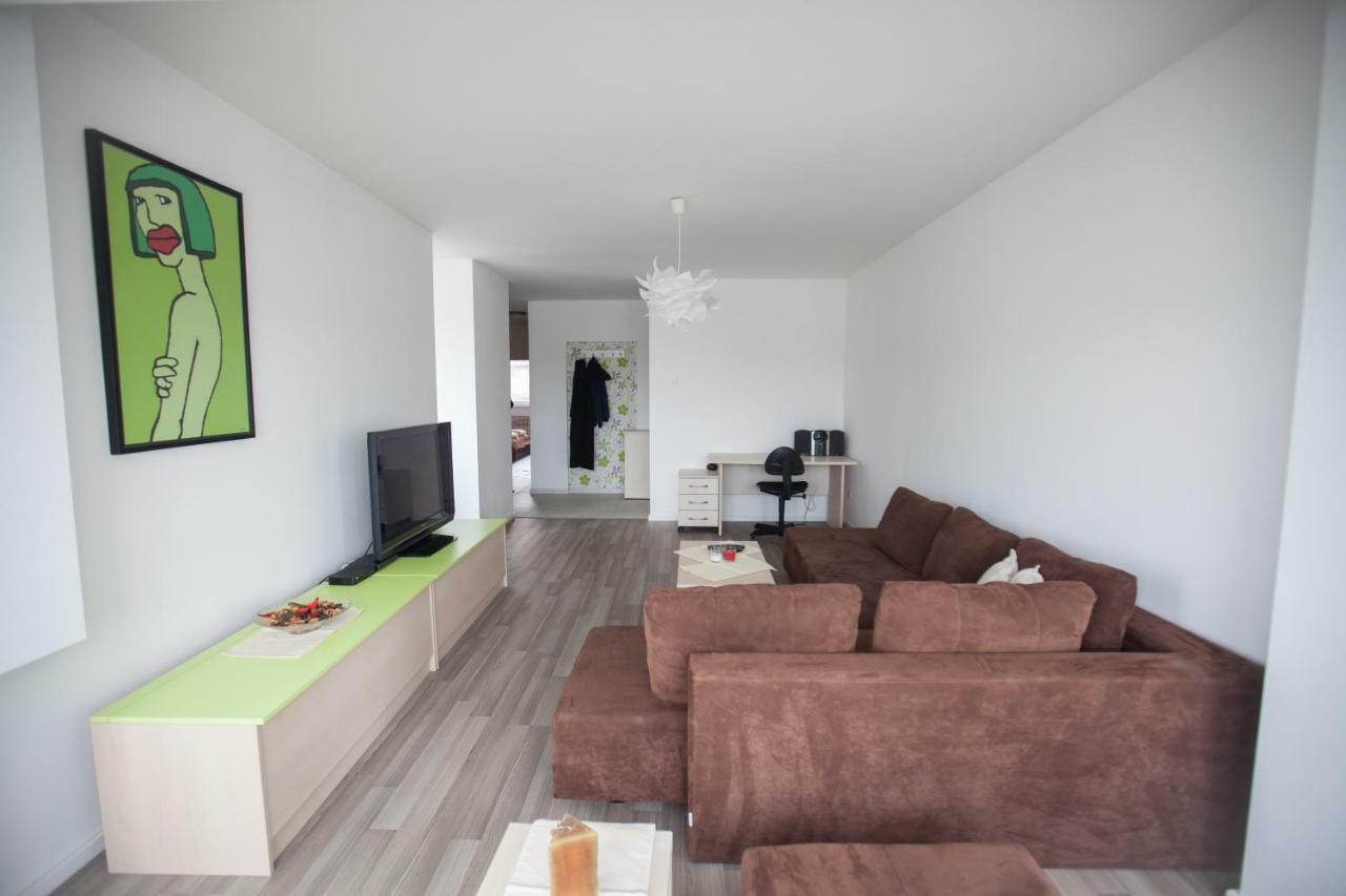 Riverview Apartment 奥西耶克 外观 照片