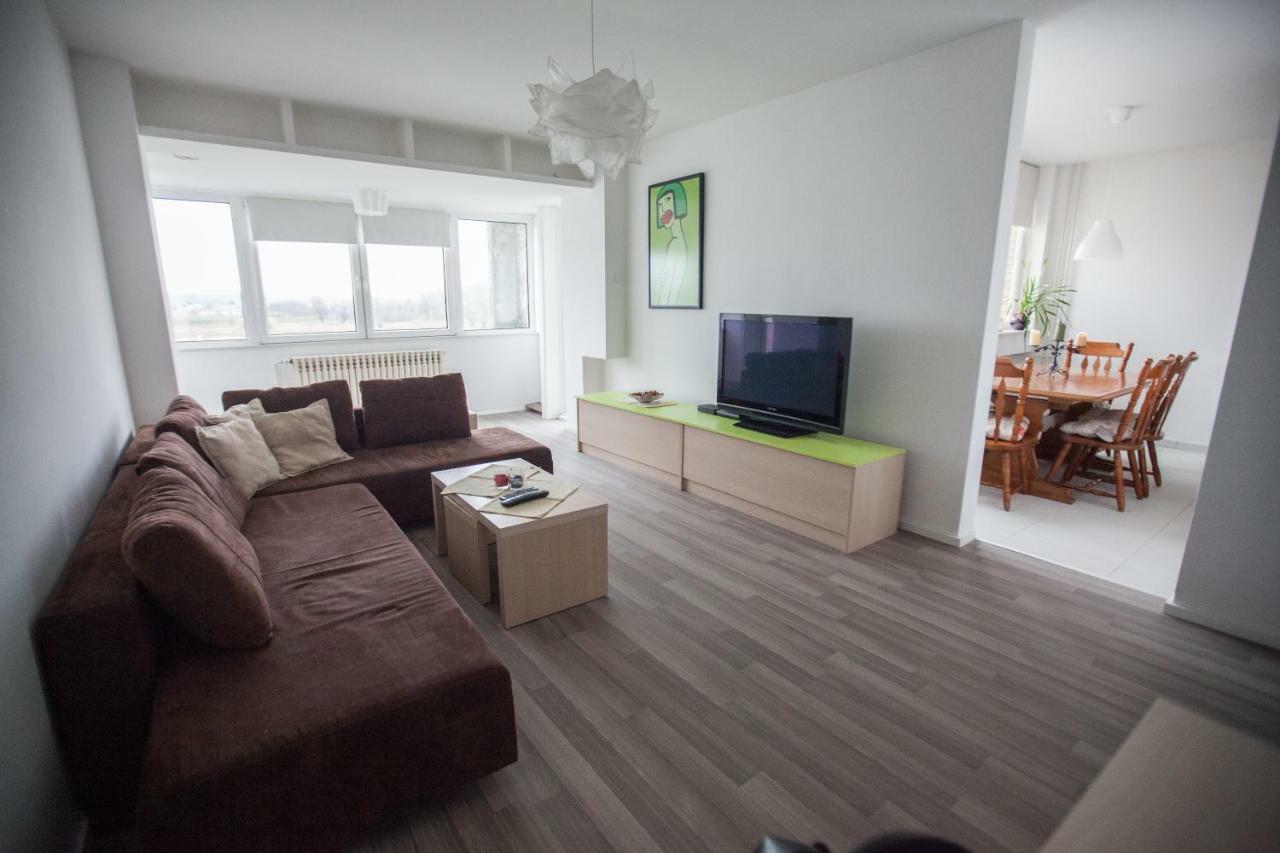 Riverview Apartment 奥西耶克 外观 照片